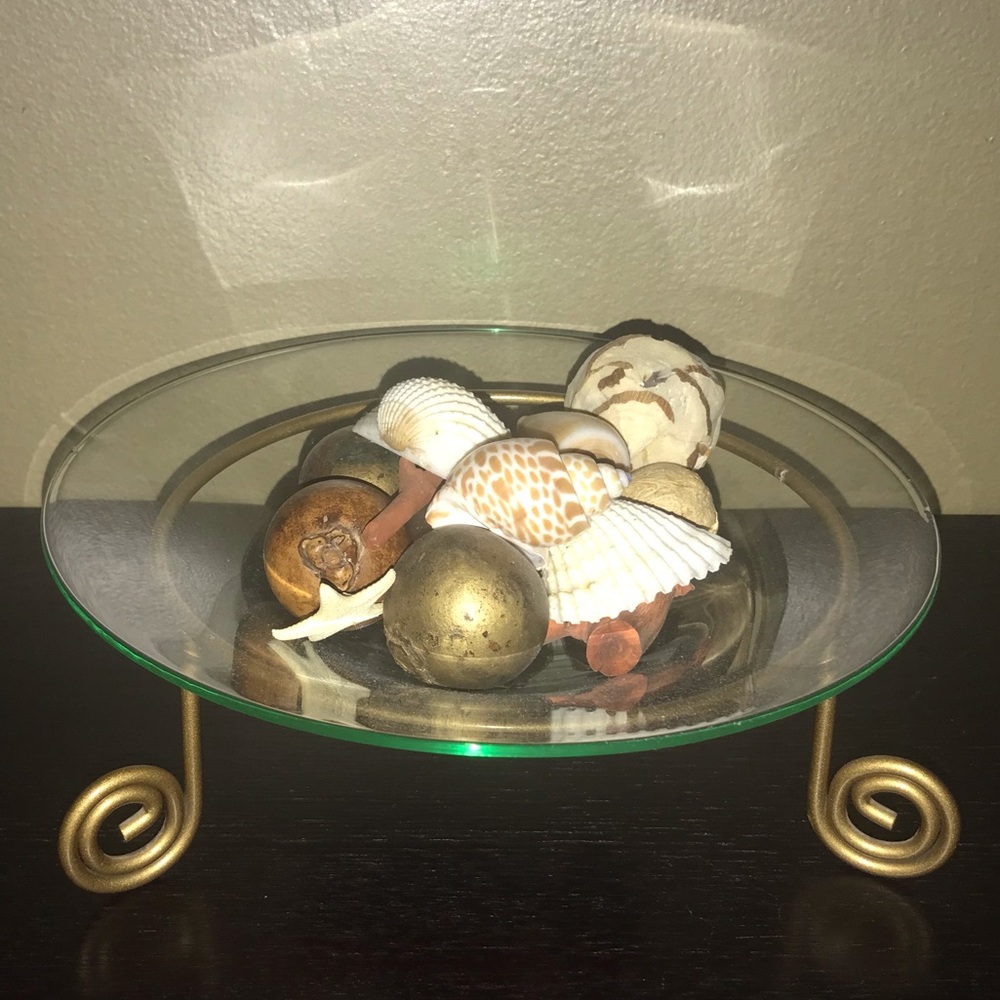 Glass Plate w/scroll base & Natural decor - Picture 4 of 6